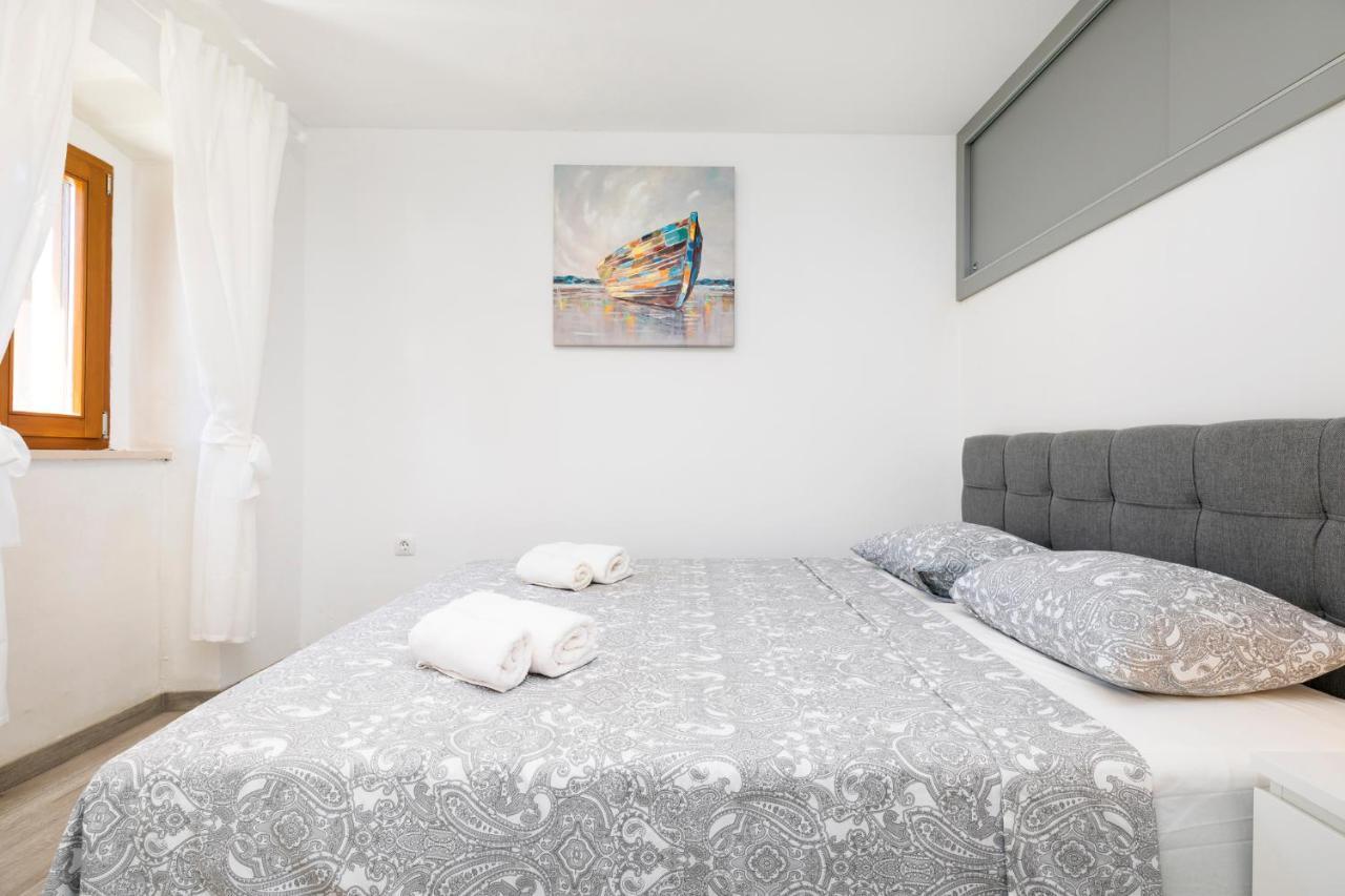 Vacation House Orange Veli Lošinj Εξωτερικό φωτογραφία