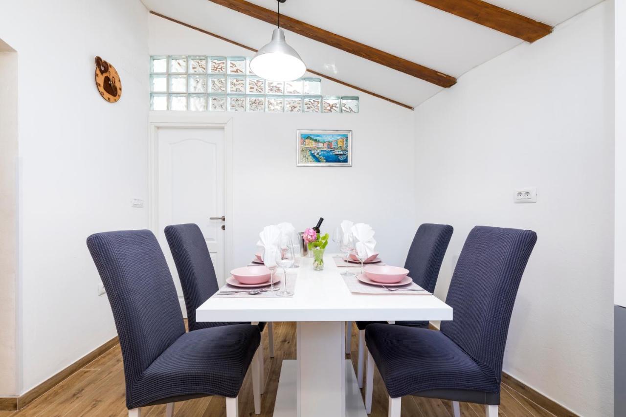 Vacation House Orange Veli Lošinj Εξωτερικό φωτογραφία