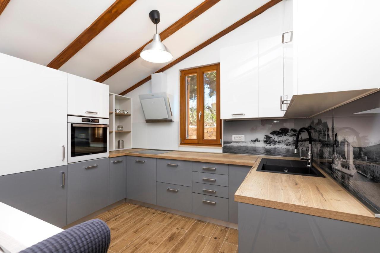 Vacation House Orange Veli Lošinj Εξωτερικό φωτογραφία